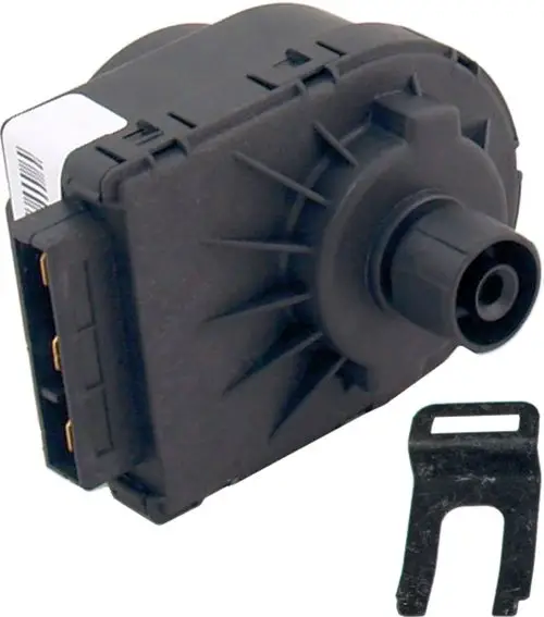 Motor für Dreiwegeumschaltventil für GE, TGB; der Motor ist schwarz mit Anschlussklemmen und wird von der Marke Wolf angeboten.